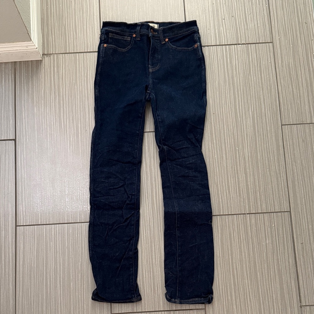Madewell Women's Stovepipe Jeans - Dark Blue - size 26 waist.